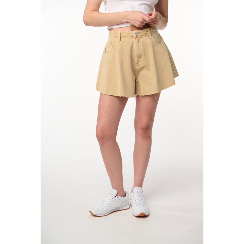 NWT Ginger Snap Short sz 27 flared khaki shorts blank NYC high rise mom casual